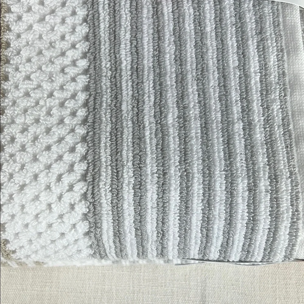 Caro Home Bath Towel Set White Gray Tan Stripe Plush Soft 100% Cotton 2 Pc NEW